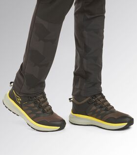 182044-0066 - SCARPA TREKKING DIADORA FREEDOM MID O6 SR - Calzature