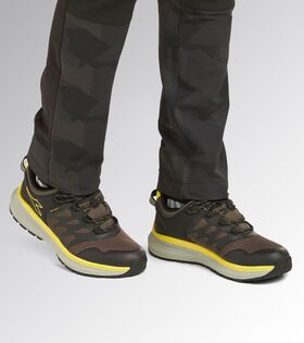 182045 - SCARPA DA TREKKING SENZA PUNTALE IMPERMEABILI DIADORA FREEDOM LOW O6 SR - Calzature